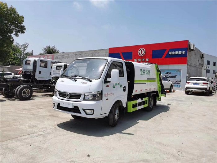 柴油國(guó)六3.5方可以上藍(lán)牌的高端實(shí)用的壓縮垃圾車爆款上市